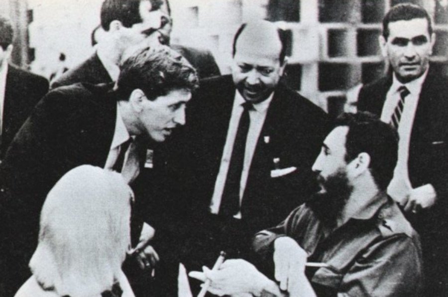 Bobby Fischer conversa con Fidel Castro, La Habana, 1966.