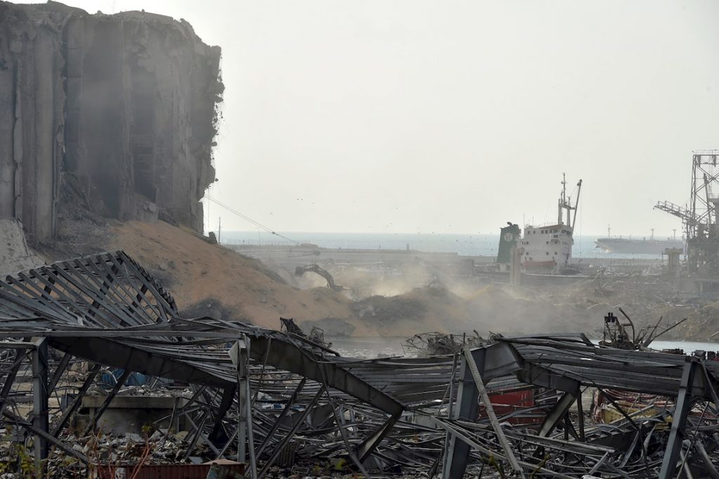 Bahía de Beirut después de la explosión. Foto: EFE/EPA/Wael Hamseh.