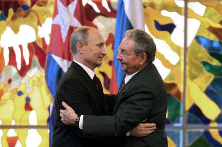 Vladimir Putin y Raúl Castro en La Habana.