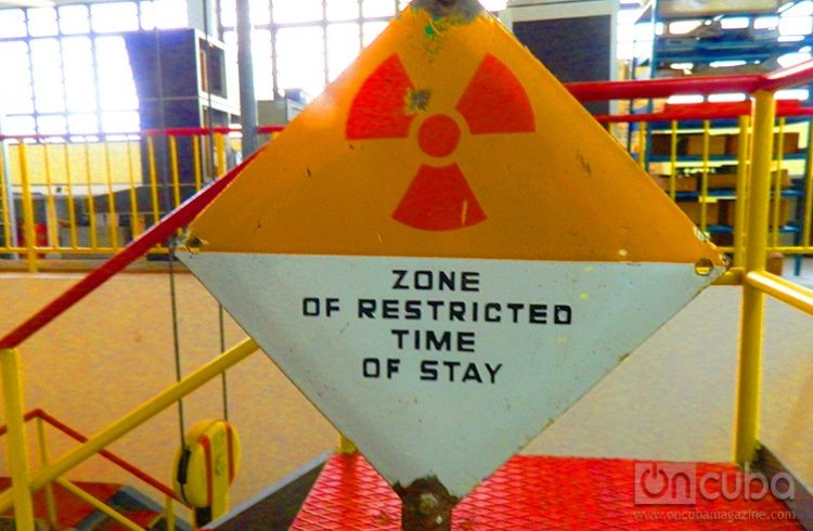 Warning sign in the only Cuban nuclear reactor, located in the INSTEC / Photo: Marita Pérez Díaz