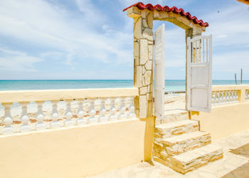 Casa particular at the Brisas del Mar beach community. / Photo: Airbnb