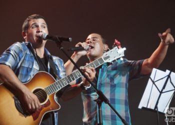 Buena Fe concert. Karl Marx Theater. Havana. Photo: Roberto Ruiz