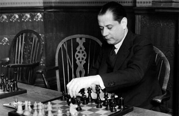 José Raúl Capablanca giving a 30 board simul in Berlin, June 1929