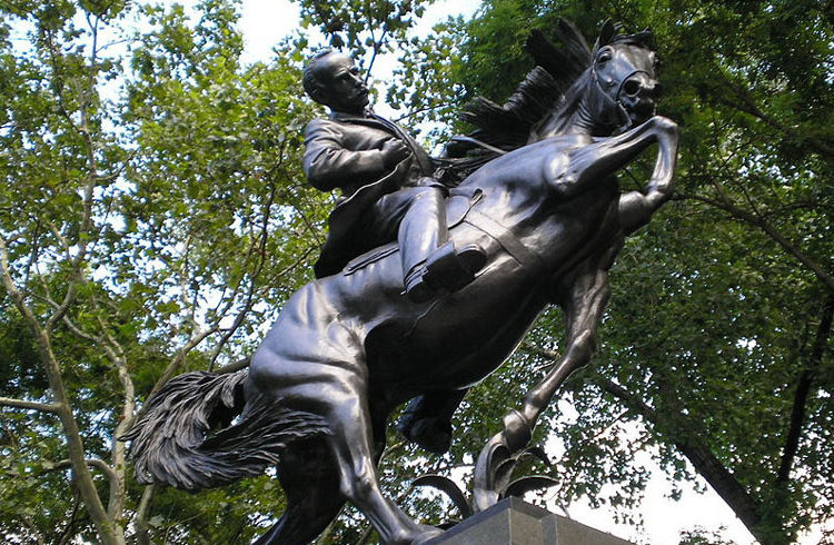 Equestrian sculpture of José Martí in New York’s Central Park. Photo: eusebioleal.cu.