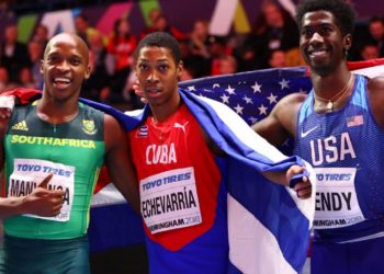 Cuban Long Jump´s athlete Juan Miguel Echevarría (center) after winning the World Championship in Birmingham, England. Next to him: southafrican Luvo Manyonga (left), silver medal, and north-american Marquis Dendy (right), bronze. Photo: ESPN.