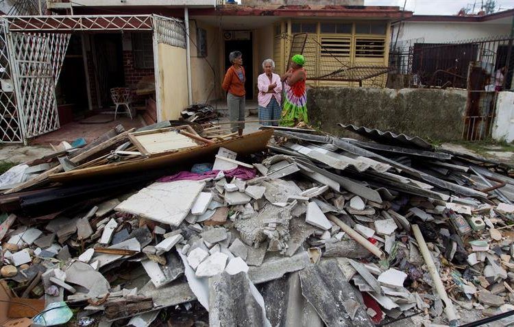 Damages caused in a house in Havana by the intense tornado of January 27, 2019. Photo: EFE.