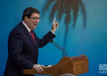 Cuban Minister of Foreign Affairs Bruno Rodríguez Parrilla giving a press conference in Havana. Photo: Otmaro Rodríguez.