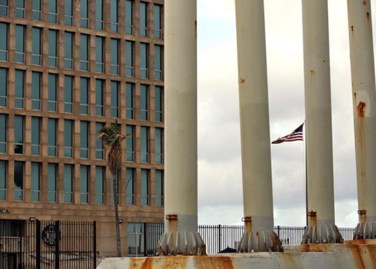 Embassy of the United States in Havana. Photo: Alejandro Ernesto / EFE / Archive.