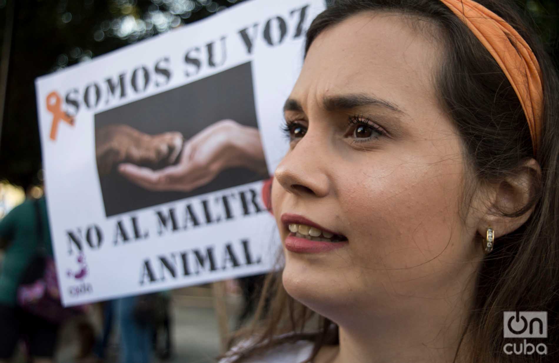 Beatriz Batista, one of the organizers of the march against animal abuse, April 7, 2019 in Havana. Photo: Otmaro Rodríguez.
