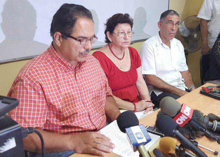 Representatives of the Cuban Ministry of Higher Education denounced at a press conference that the U.S. denied visas or made it impossible for some 200 Cuban academics to attend a congress of the Latin American Studies Association (LASA) in Boston. Photo: @HatzelVelaWPLG / Twitter.