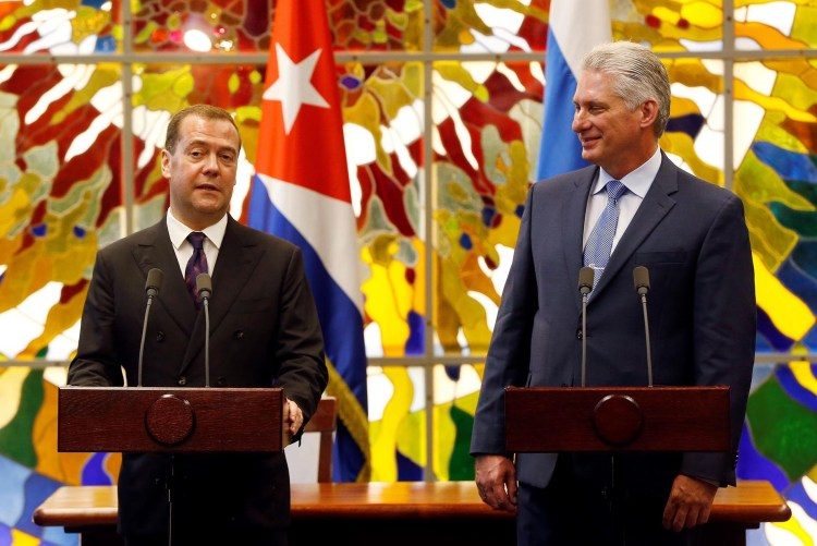 Cuban President Miguel Díaz-Canel Bermúdez (r) with Russian Prime Minister Dmitry Medvedev (l) during statements to the press in Havana, after a meeting between both leaders, on October 3, 2019. Photo: Ernesto Mastrascusa / POOL / EFE.