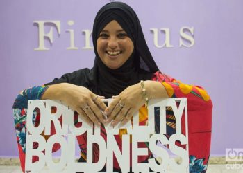 Firdaus, a project that goes beyond a Muslim clothing store. Photo: Otmaro Rodríguez.