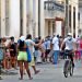 People wait their turn to buy at a market in Havana after the return of the city to the epidemic phase due to COVID-19. Photo: Yander Zamora / EFE