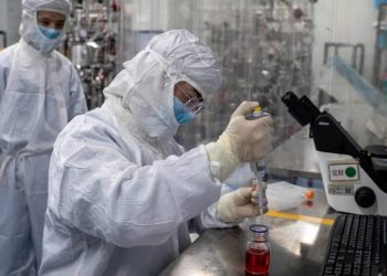 Dmitriev pointed out this Tuesday that the Russian vaccine’s third stage of trials will begin on Wednesday in Russia and is also scheduled to be carried out in the United Arab Emirates, Saudi Arabia and the Philippines. Photo: elpais.com.co