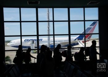 Two of the three humanitarian flights made to date between Cuba and Ecuador were operated by Cubana de Aviación. Photo: Kaloian Santos.