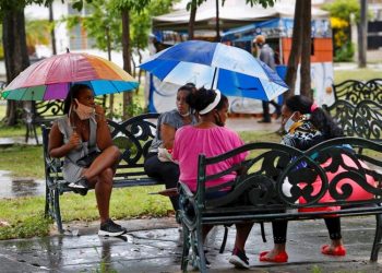 Yesterday 3,502 tests were made, with which the country has processed a total of 267,649 to date; 2,633 of them have been positive. Photo: Yander Zamora/EFE