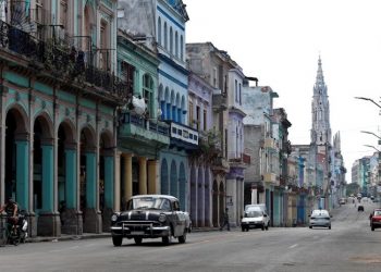 Only Havana and Matanzas reported contagions in the last 24 hours, with a territorial dispersion warned by Dr. Durán, who highlighted that 38 municipalities on the island have reported the new coronavirus in the last 15 days. 12 reported cases in today’s report. Photo: Ernesto Mastrascusa/EFE.