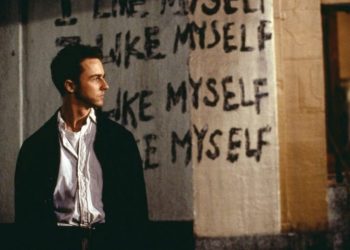 Edward Norton in Fight Club, a 1999 film adaptation by David Fisher of the novel by the same name. Image: Frame shot from the film.