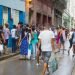 People in a queue in Havana, during the outbreak of coronavirus. Photo: Otmaro Rodríguez.