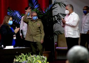 Díaz-Canel and Raúl Castro