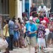 People in a queue to buy food in Havana Photo: Otmaro Rodríguez.
