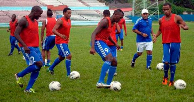 Cuba bat Saint-Vincent-et-les Grenadines lors des éliminatoires de la Coupe du monde au Qatar