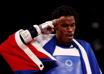 Cuba’s Rafael Yunier Alba Castillo celebrates after defeating Hongyi Sun of China in the fight for the bronze in men’s taekwondo +80kg during the 2020 Olympic Games, this Tuesday at the Makuhari Messe venue in Tokyo (Japan). EFE/José Méndez