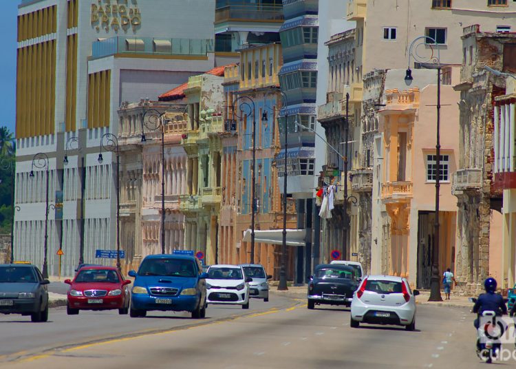 Havana’s Malecón. Photo: Otmaro Rodríguez