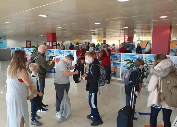 Arrival of international tourists to Varadero during the COVID-19 pandemic. Photo: @ yuni1792/Twitter/Archive.
