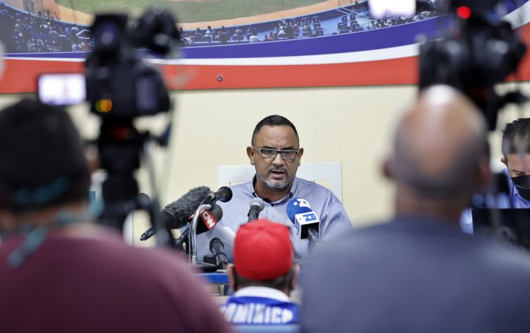 The national baseball commissioner in Cuba, Juan Reinaldo Pérez Pardo, speaks at a press conference this Tuesday, in Havana (Cuba). Photo: Ernesto Mastrascusa/EFE.
