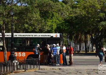 Public transportation in Havana