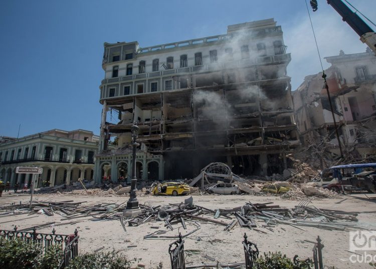 Saratoga Hotel after the explosion. Photo: Otmaro Rodríguez