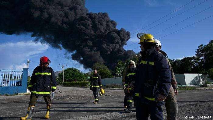 Fire in Matanzas. Photo: Yamil Lage/AFP. Taken from DW.