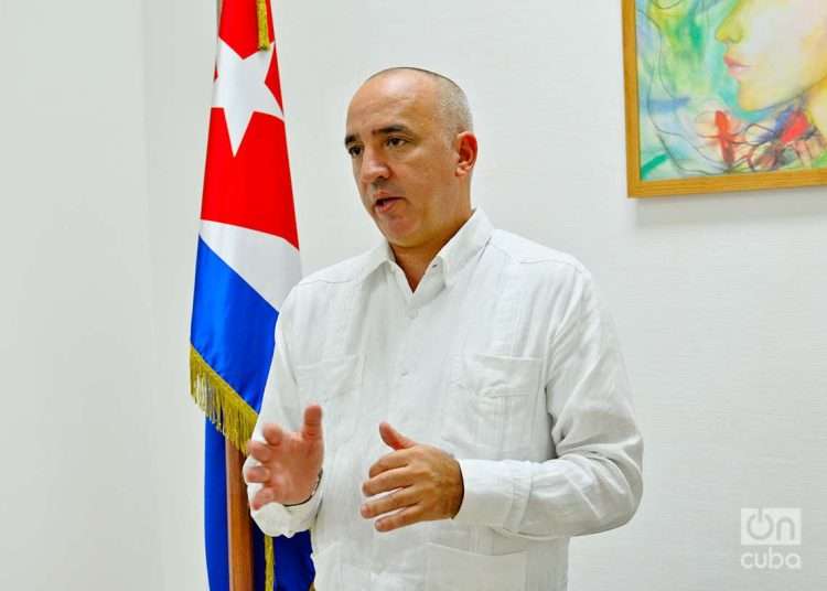 Ernesto Soberón Guzmán, Cuban Foreign Ministry general director of Consular Affairs and Attention to Cubans Resident Abroad. Photo: Otmaro Rodríguez.
