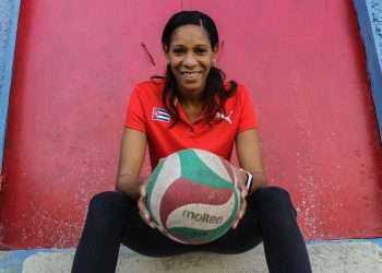 Yumilka Ruiz, one of the most outstanding exponents of the Morenas del Caribe, was the captain of the national volleyball team for several years. Photo: Jorge Luis Coll Untoria.
