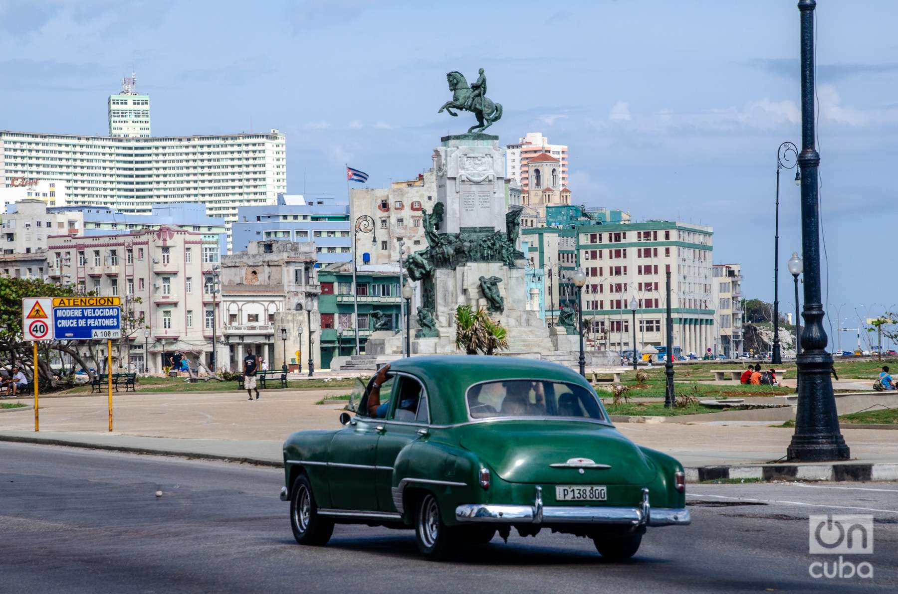 Old car and landscapes of Havana