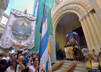 Procession of Our Lady of Charity of El Cobre through the streets of Centro Habana, on Sunday, September 8, 2024. Photo: Otmaro Rodríguez.