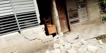 Damage caused by the earthquakes of November 10, 2024 in a house in the community of Sevilla, in the municipality of Pilon, eastern Cuba. Photo: CMKX Radio Bayamo / Facebook.