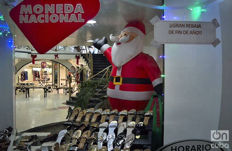 Sales? Another of Christmas’ achievements in Cuba. Photo: Otmaro Rodríguez.