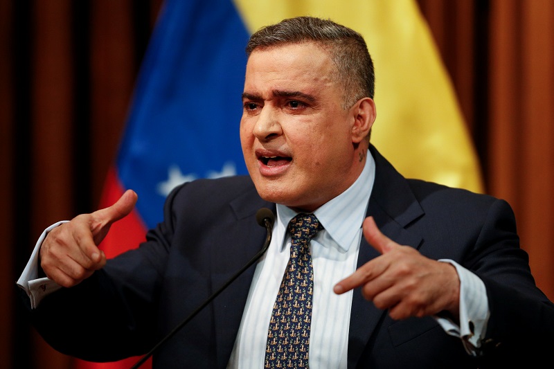Tarek William Saab durante una conferencia de prensa en Caracas, el 30 de noviembre de 2017. Foto: Carlos Garcia Rawlins / Reuters.