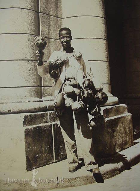 Vendedor de maracas, ca 1920.