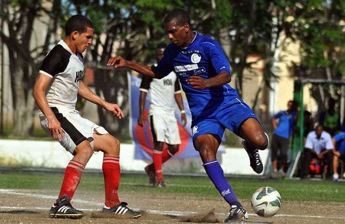 Fútbol en Cuba