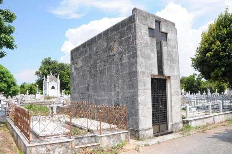 Tumba de Eugenio Casimiro Rodríguez Carta en el Cementerio de Colón/Foto: Cortesía del autor
