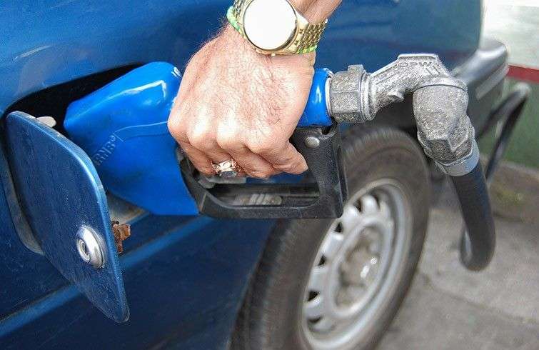 Las gasolineras del Estado son los puntos donde se comercializa ilegalmente más combustible / Foto: Raquel Pérez.