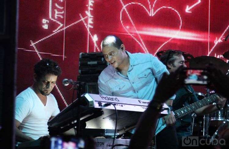 Buena Fe en concierto / Foto: Roberto Ruiz