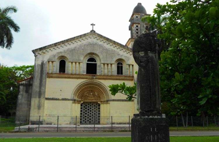 Capilla de la antigua Universidad Santo Tomás de Villanueva, en La Habana, devuelta el pasado octubre a la Iglesia católica.