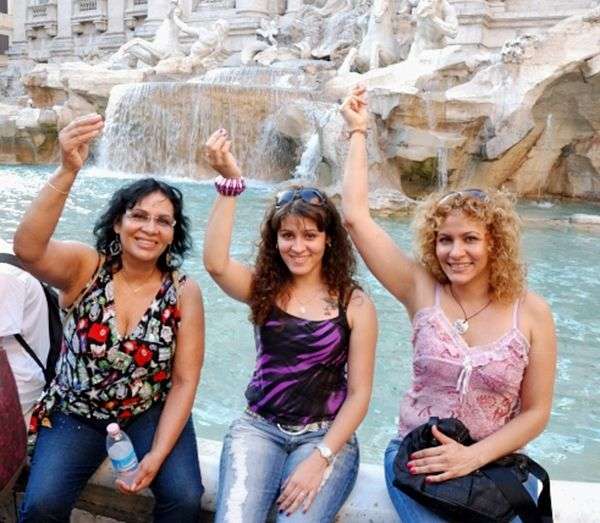 Consuelo almaguer with his granddaughter and daughter Angelita Love at Fontana Di Trevi