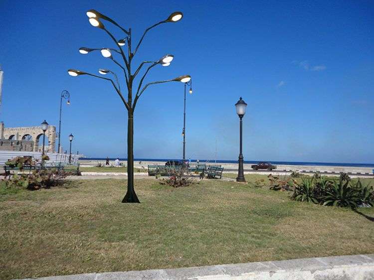 "Árbol de luz", Rafael Villares, Cuba