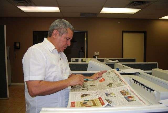 Roberto Peláez corrector y periodista en el semanario ELMUNDO, de Las Vegas