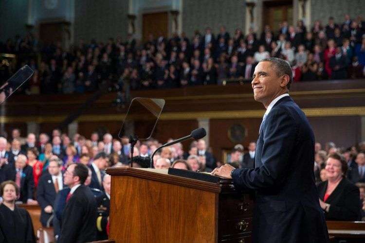 Barack Obama: "Y este año, el Congreso debería iniciar el trabajo de poner fin al embargo" (SOTU, enero 2015)